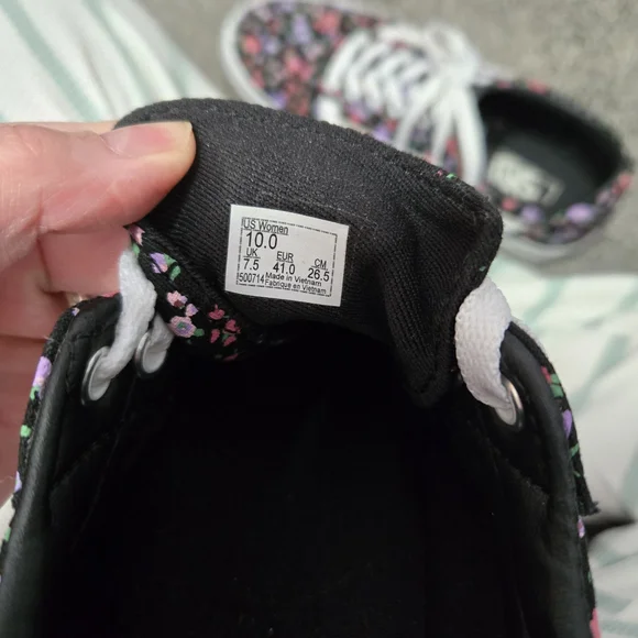 Vans Black Multicolor Floral Sneakers - Picture 4 of 7